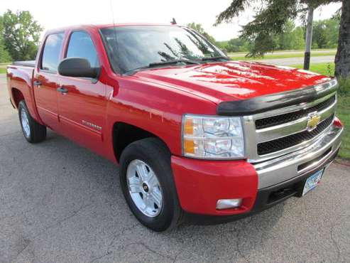 2011 Chevy Silverado LT Crew-Cab 4X4 - cars & trucks - by dealer -... for sale in Shakopee, MN
