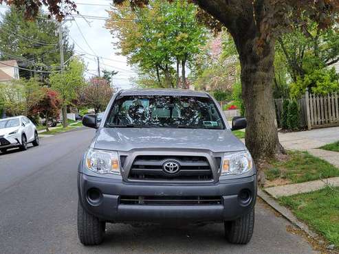 2006 toyota tacoma sr5 4x4 for sale in Yonkers, NY
