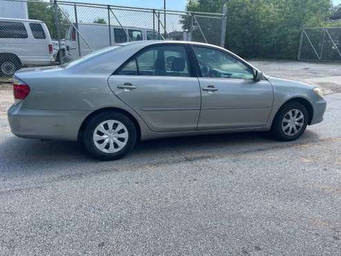 2005 Toyota Camry le ( Current Emissions) - - by for sale in Atlanta, GA