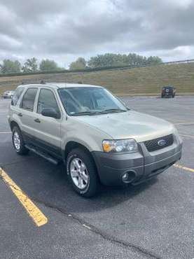 Like New 05 Ford Escape for sale in Lake Junaluska, NC