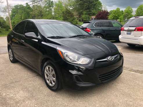 2013 Hyundai Accent GLS Non Smoker - - by dealer for sale in Louisville, KY