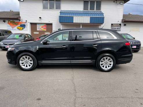 2015 Lincoln MKT Town Car/Autostart/Nav! 1500 DOWN! for sale in Grand Forks, ND