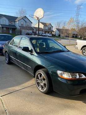 1999 Honda Accord - cars & trucks - by owner - vehicle automotive sale for sale in Indianapolis, IN