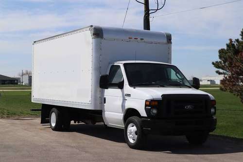 2013 Ford E-350 16ft Box Truck - - by dealer - vehicle for sale in Crystal Lake, WI