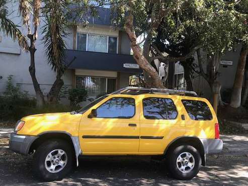 Yellow Nissan Xterra SUV ( LIKE NEW !) for sale in Los Angeles, CA
