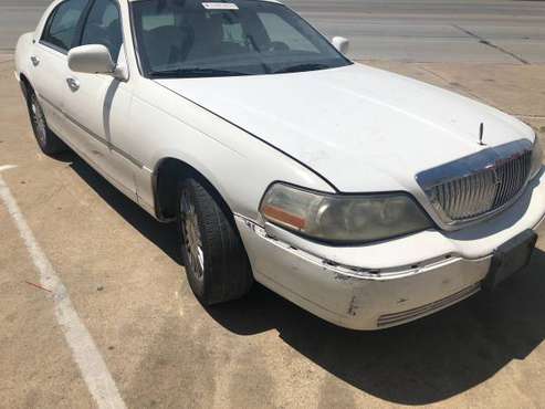 2006 Lincoln Town Car MECHANIC SPEICIAL for sale in Fort Worth, TX