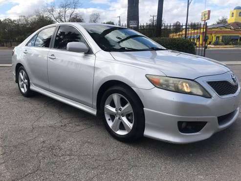 2011 Toyota Camry SE V6 4dr Sedan 6A EVERYONE IS APPROVED! - cars &... for sale in San Antonio, TX