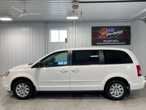 2009 CHRYSLER TOWN & COUNTRY LX*STOW-N-GO*88K MILES*NICE VAN!! -... for sale in Webster City, IA