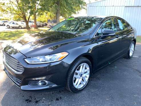 2013 FORD FUSION SE FWD (327227) for sale in Newton, IN