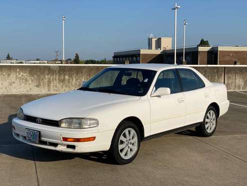 1993 Toyota Camry LE - cars & trucks - by dealer - vehicle... for sale in Corvallis, OR