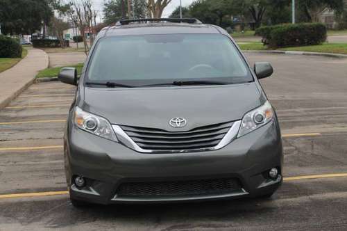 2011 TOYOTA SIENNA XLE for sale in Houston, TX