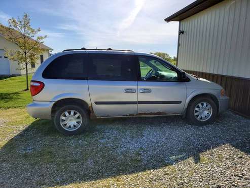 2006 Chrysler Town & Country for sale in Williamsburg, IA