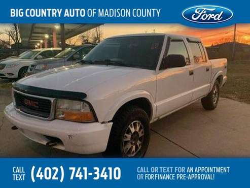 *2002* *GMC* *Sonoma* *Crew Cab 123 WB 4WD SLS* - cars & trucks - by... for sale in Madison, IA