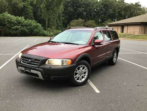2007 Volvo XC70 2.5T wagon!! Really clean!! New Tires!! - cars &... for sale in Charlotte, NC