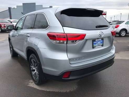 2019 Toyota HighLander LE 4wd - - by dealer - vehicle for sale in Rogers, MN