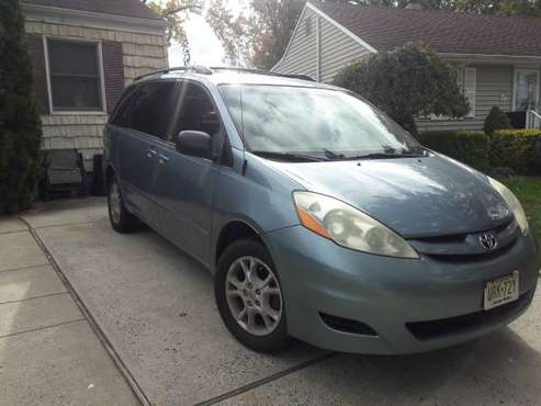 2006 Toyota Sienna LE for sale in East Brunswick, NJ