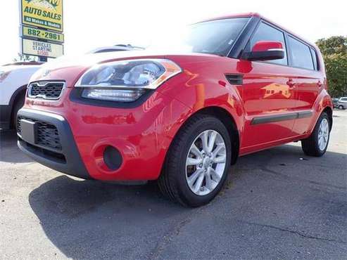 2012 Kia Soul wagon - Red for sale in Lansing, MI