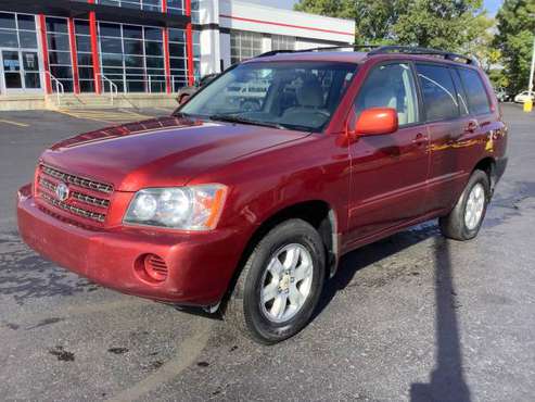 Affordable! 2002 Toyota Highlander! AWD! Reliable! - cars & trucks -... for sale in Ortonville, OH
