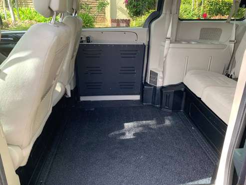 2014 WHEELCHAIR ACCESS VAN DODGE SXT VERY CLEAN BY BRAUN - cars & for sale in Mountain View, CA