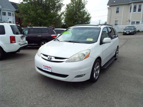 2008 Toyota Sienna FWD XLE Limited White - - by dealer for sale in Lawrence, MA