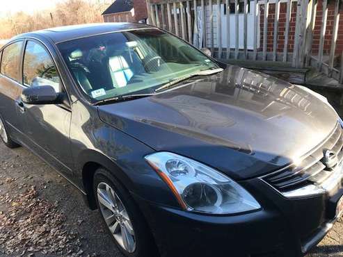 2010 Altima 3.5 sr v6 - cars & trucks - by owner - vehicle... for sale in Chicopee, MA
