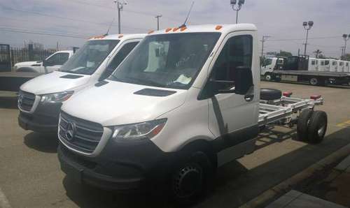 2019 Mercedes Sprinter Truck chassis for 14ft box van like NEW for sale in Los Angeles, CA