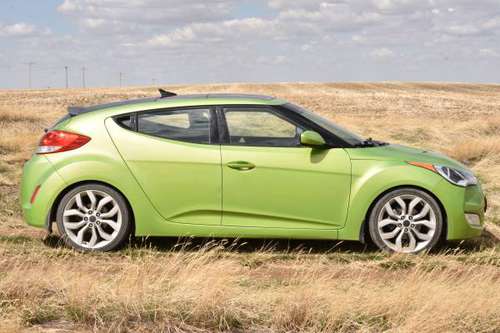 2012 Hyundai Veloster - brand new tires & carfax for sale in Wolf Point, MT