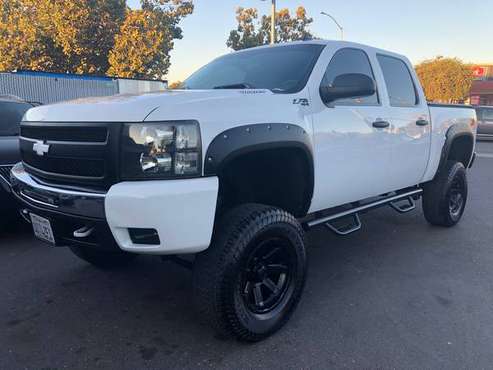 2011 Chevrolet Silverado 1500 Lifted 4WD LT Crew Cab Many Extras -... for sale in SF bay area, CA