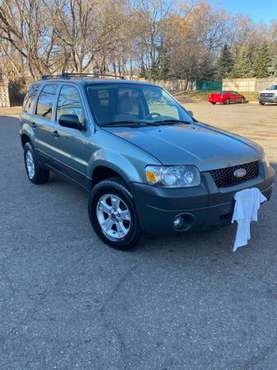 Ford escape 2006 - cars & trucks - by owner - vehicle automotive sale for sale in Saint Paul, MN