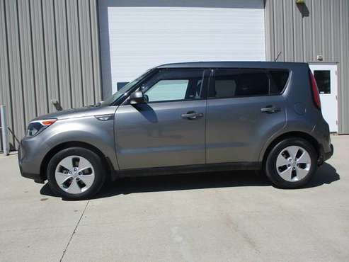 2014 KIA SOUL CROSSOVER - ONLY 40K - ONE OWNER - 30 MPG - cars & for sale in West Fargo, ND