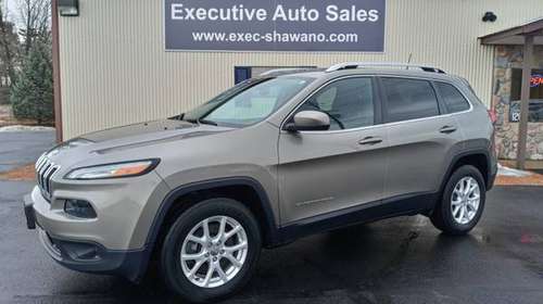 2016 Jeep Cherokee 4WD 4dr Latitude - - by dealer for sale in Shawano, WI