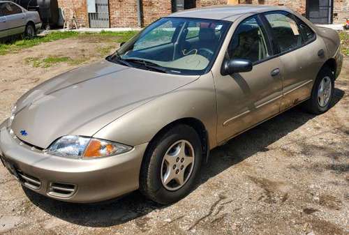 2000 Chevy Cavalier Affordable A to B needs minor work - cars & for sale in Chicago, IL