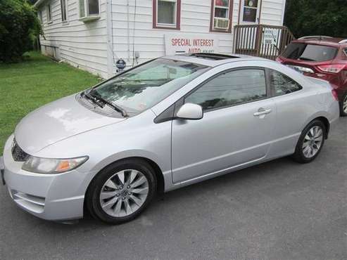 2009 HONDA CIVIC EX Coupe Auto. Sun Roof ! Nice ! for sale in Rochester , NY