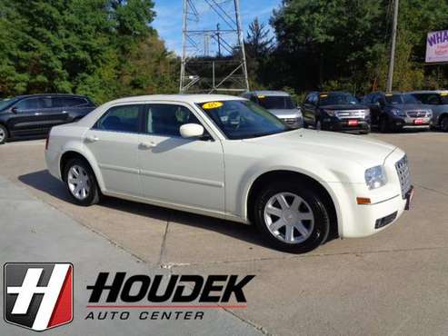 2005 Chrysler 300 Touring for sale in Marion, IA