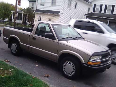 Chevy S10 Truck - cars & trucks - by owner - vehicle automotive sale for sale in Luzerne, PA