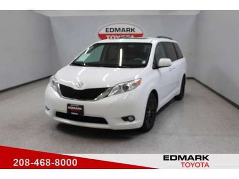 2011 Toyota Sienna XLE hatchback White for sale in Nampa, OR