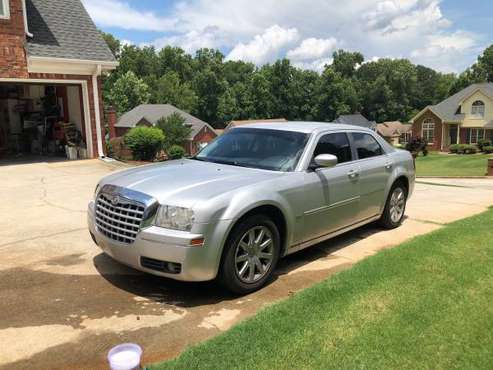 Chrysler 300 2009 Low Miles - cars & trucks - by owner - vehicle... for sale in Conyers, GA