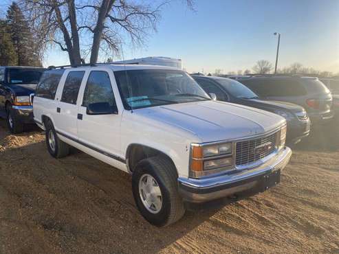 1999 GMC Suburban for sale in Brookings, SD
