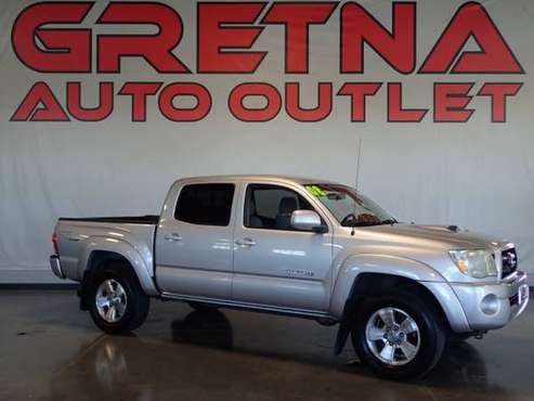 2008 Toyota Tacoma 4x4 V6 4dr Double Cab 5.0 ft. SB 6M, Silver for sale in Gretna, NE