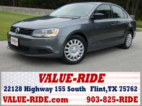 13 Volkswagon JETTA *WE FINANCE* ~ AWESOME MPG'S! ~ - cars & trucks... for sale in Flint, TX