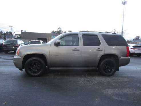 2009 GMC YUKON SLT - CLEAN CAR FAX - AS IS TRADED VEHICLE - 3RD ROW... for sale in Scranton, PA