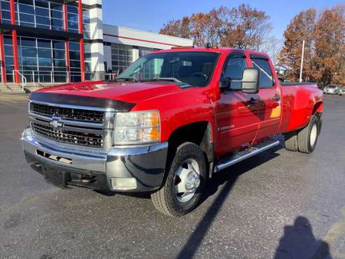 Strong! 2008 Chevy Silverado 3500! Crew Cab! 4x4! Dually! Diesel! -... for sale in Ortonville, OH