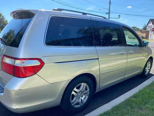 2007 Honda Odyssey Exl - - cars & trucks - by owner - vehicle... for sale in Westbury , NY