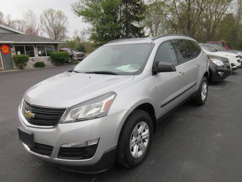 2015 CHEVROLET TRAVERSE LS - - by dealer - vehicle for sale in Muskegon, MI