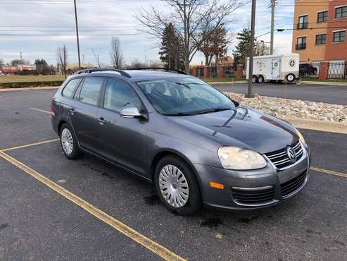 2009 VW Jetta Wagon 2.5 - cars & trucks - by owner - vehicle... for sale in Walled Lake, MI
