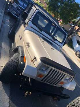 1995 Jeep Wrangler - Rio Grand Edition - cars & trucks - by owner -... for sale in San Diego, CA