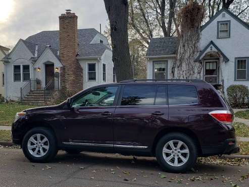 2012 Toyota Highlander SE - cars & trucks - by owner - vehicle... for sale in Prior Lake, MN