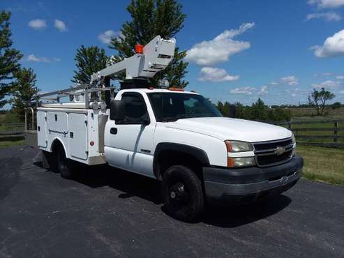 34' 2006 Chevrolet C3500 Bucket Boom Lift Utility Work Service Truck for sale in Gilberts, WY