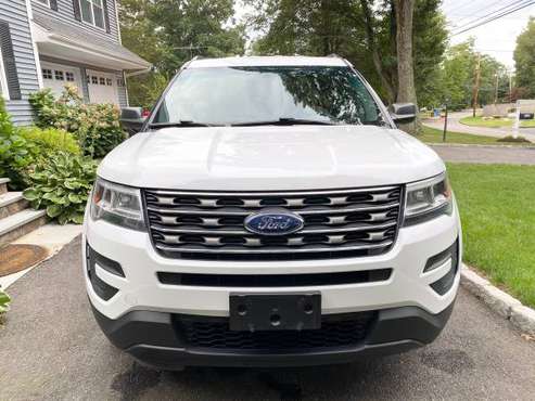 2016 Ford Explorer XLT AWD White and Tan - cars & trucks - by owner... for sale in Bridgeport, CT