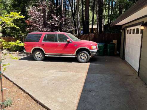 2001 Ford Expedition 4/4 Eddie Bauer 5 4 for sale in Magalia, CA